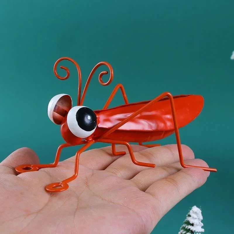 Estatua de saltamontes de Meta - Resin Art Tree reseña y precio