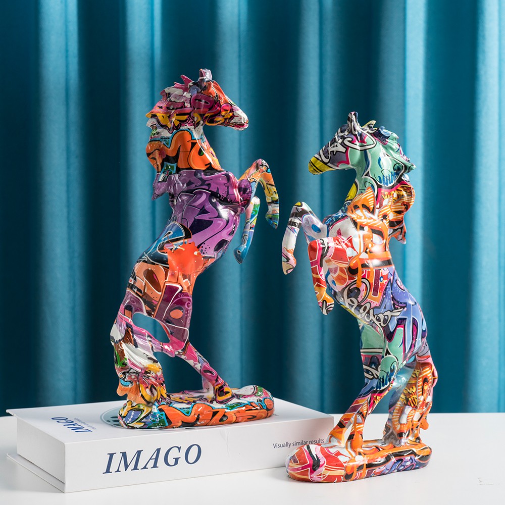 Estatua de caballo graffiti, a - Resin Art Decoration Items reseña y precio