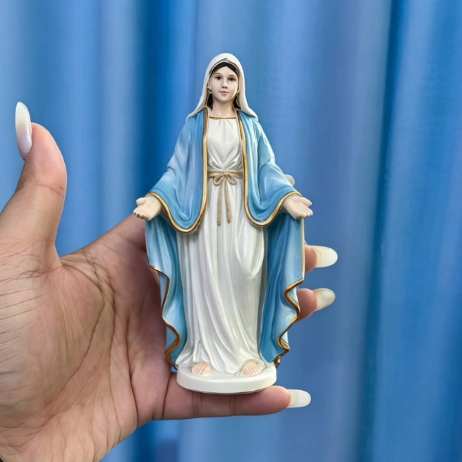 Estatua de Resina Femenina, Ed - Resin Art Design reseña y precio